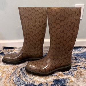 GUCCI Rain Boots, Size: 37 | Color: Light Brown